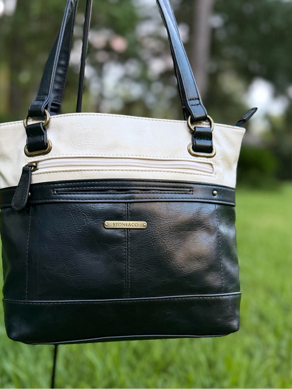 Stone & Co. Black and Cream Shoulder Tote - Picture 2 of 3
